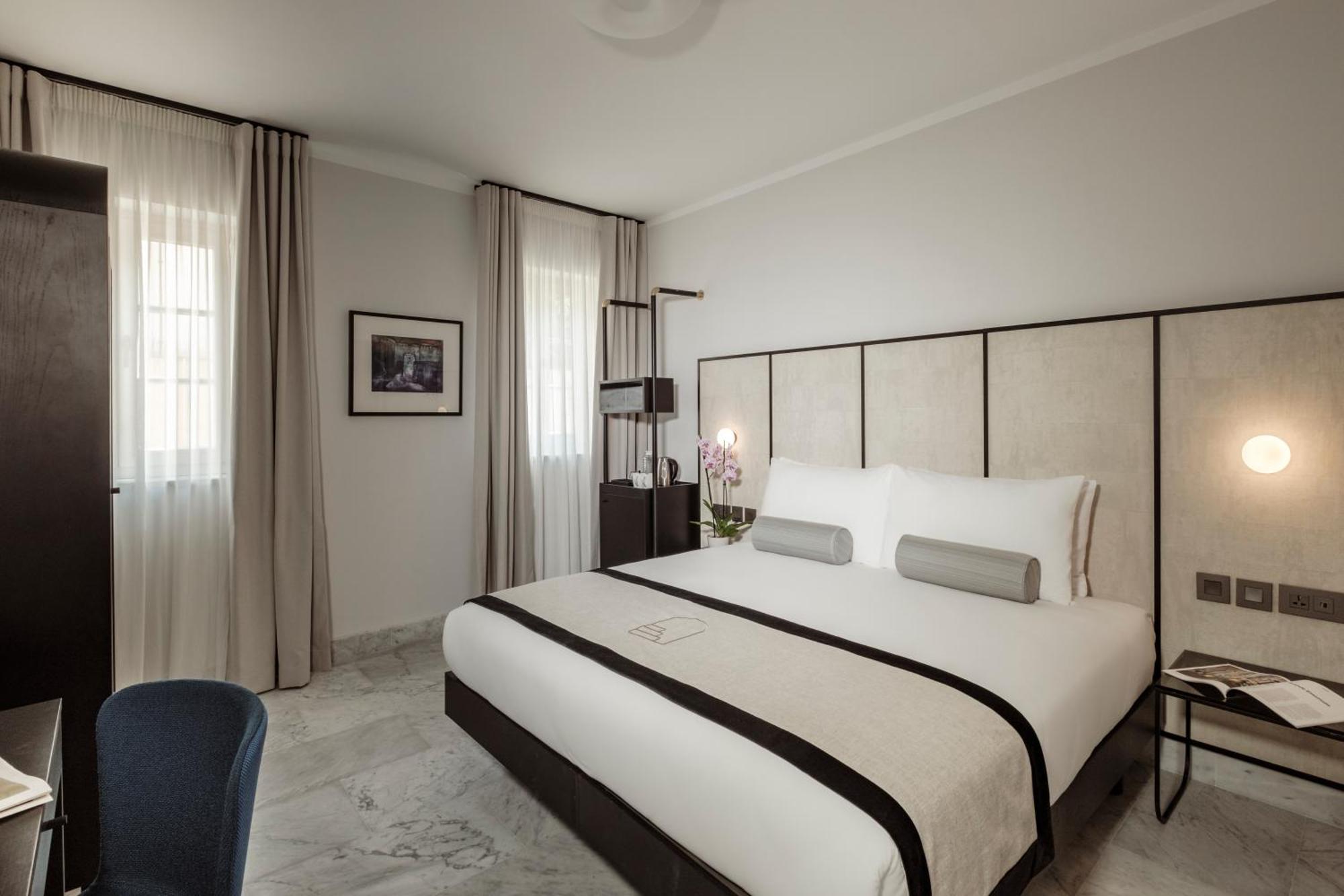 San Karlu Hotell Valletta Exteriör bild